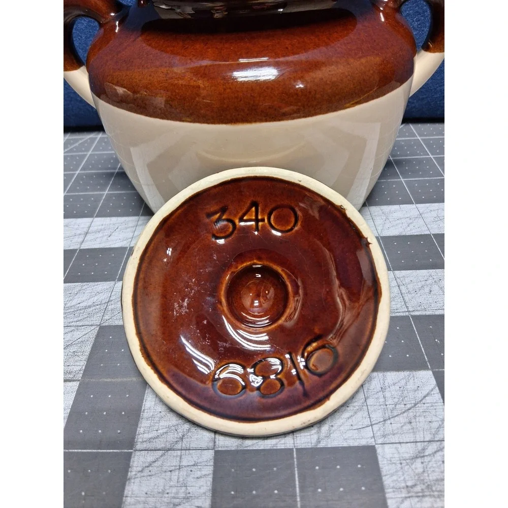 McCoy Bean Pot‎ Brown Cream Two Tone Stoneware Double Handle Lid 341 USA